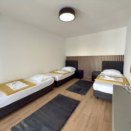 Apartmani Tatjana Novalja Kültér fotó