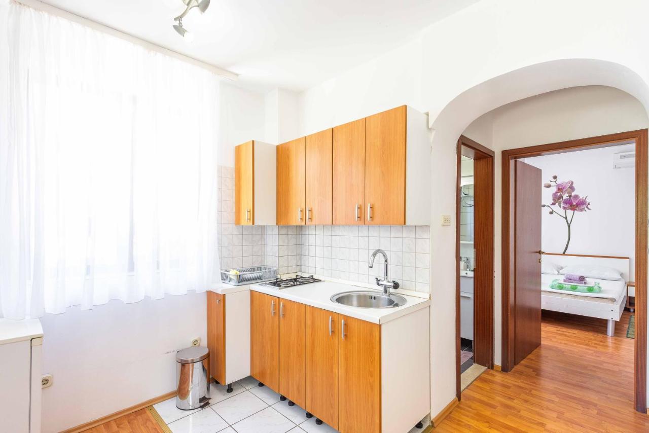 Apartmani Tatjana Novalja Kültér fotó