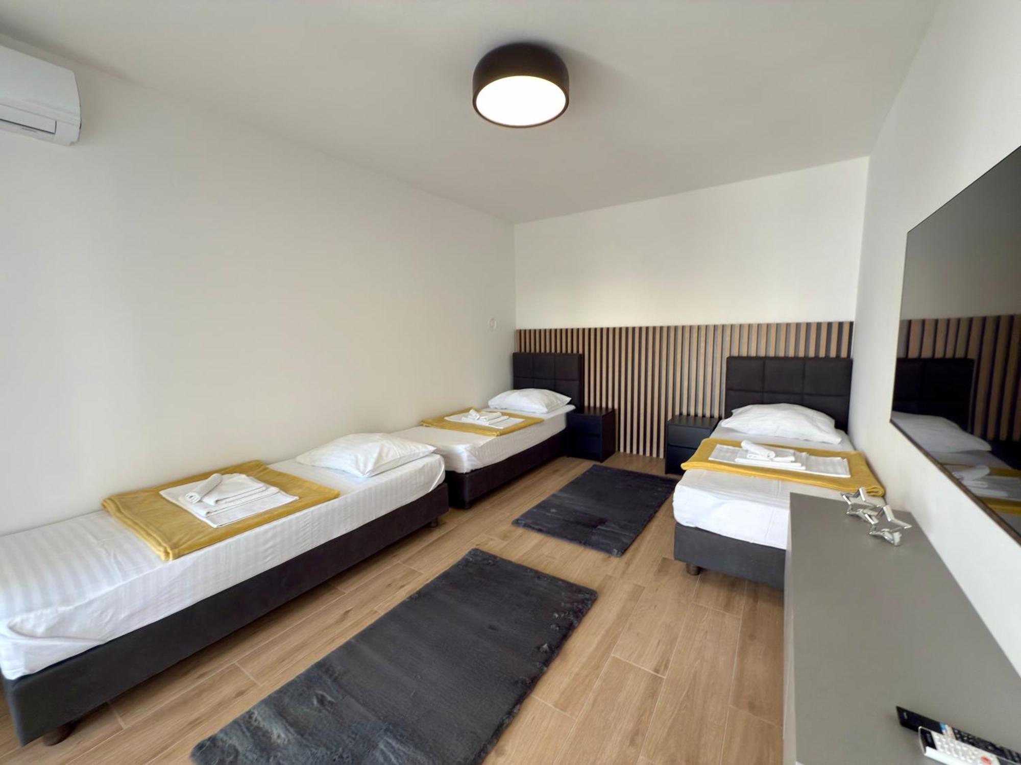 Apartmani Tatjana Novalja Kültér fotó